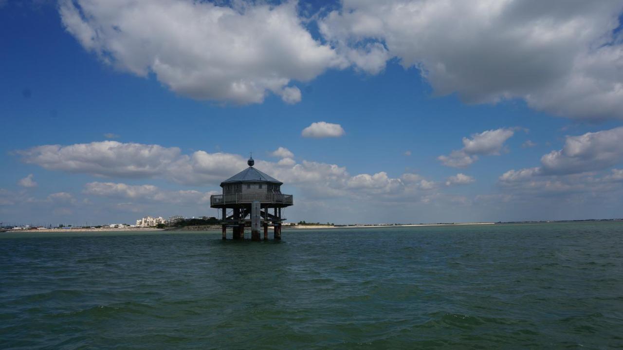 La Rochelle Sur L'Eau Hotel ภายนอก รูปภาพ